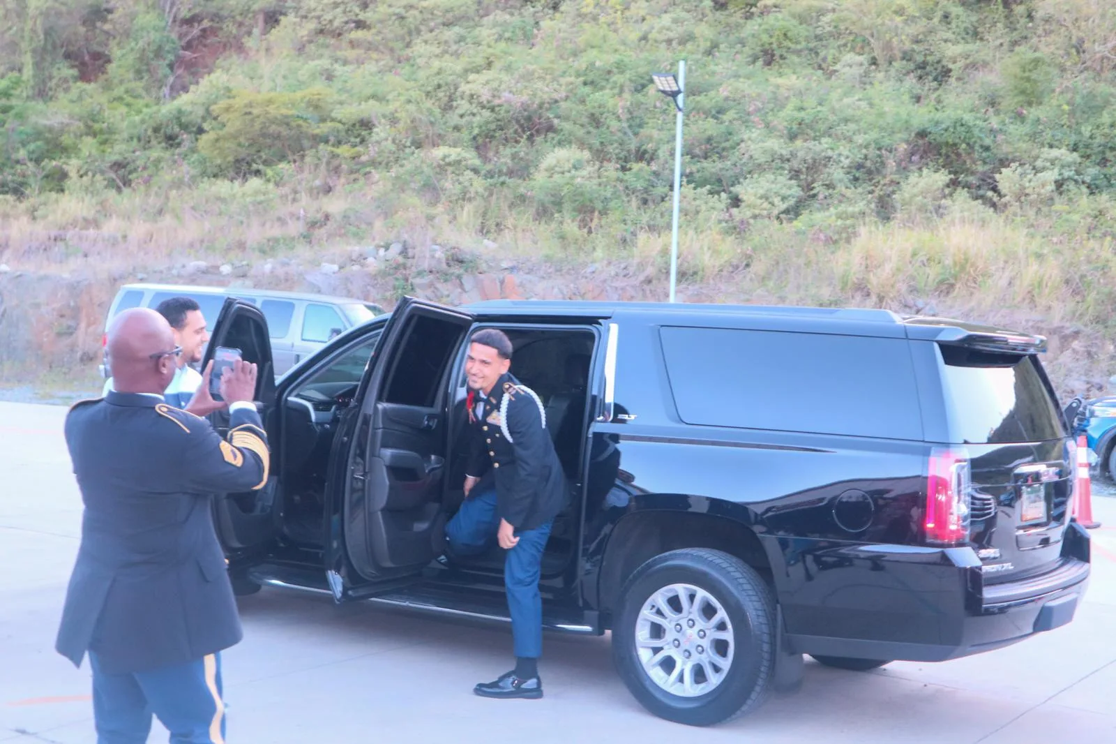 Private GMC Yukon dropoff on St. Thomas